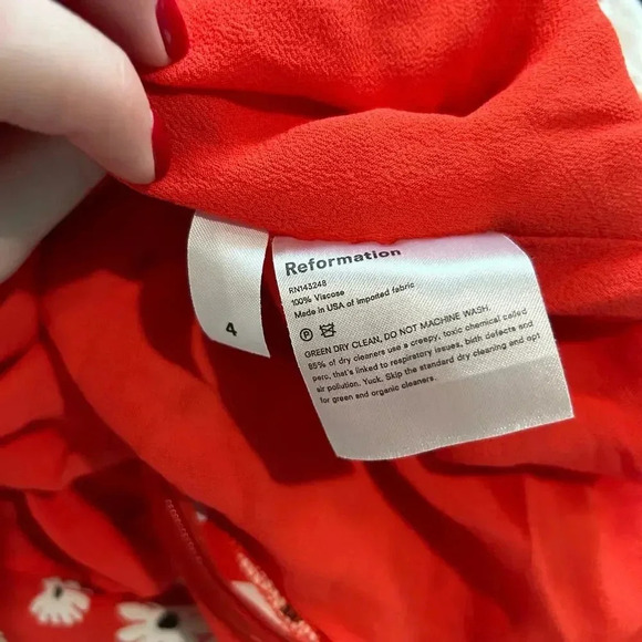 Reformation Red & White Floral Mini Dress Ruffled Cut Out Botanical Size 4 - Picture 7 of 7